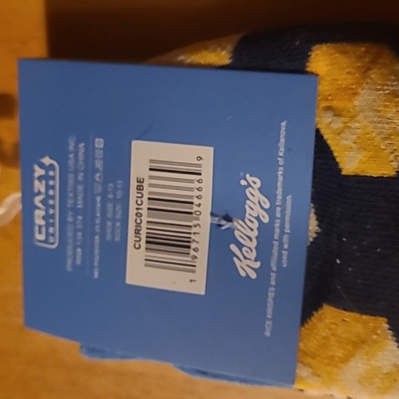 NWT Rice Krispy themed socks 4 oar Size 9-13 - Picture 6 of 6